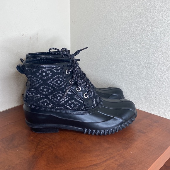 Youth Rain Booties, size 3, black & silver - Picture 2 of 10